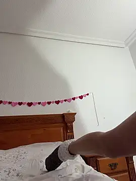 Snapshot of CrystalIvy chatting on February 24, 5:38 am CrystalIvy online show from February 24, 5:38 am