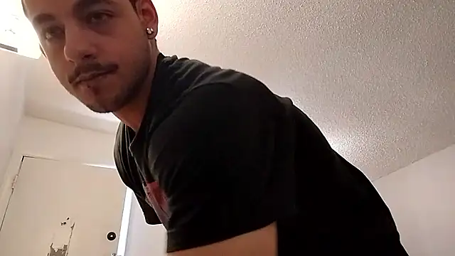 momo0208 online show from February 24, 3:21 pm