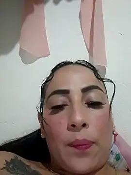 Snapshot of Karol330 chatting on February 28, 4:19 pm Karol330 online show from February 28, 4:19 pm