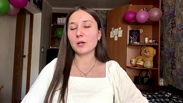 poly princess online show from March 17, 12:19 pm