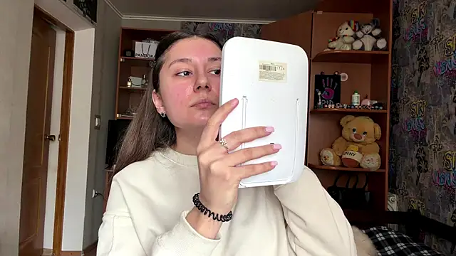 poly princess online show from March 31, 11:21 am