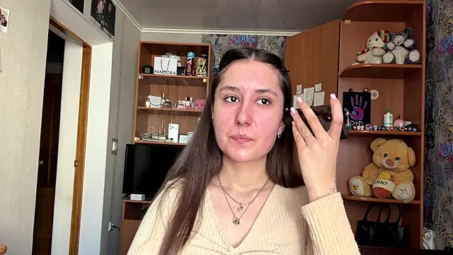 poly princess online show from April 1, 8:15 am