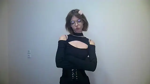 Snapshot of Kate_Mooss chatting on February 24, 1:53 pm Kate Mooss online show from February 24, 1:53 pm