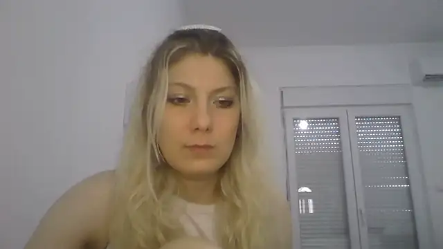 Foxy Bright online show from March 28, 1:22 pm