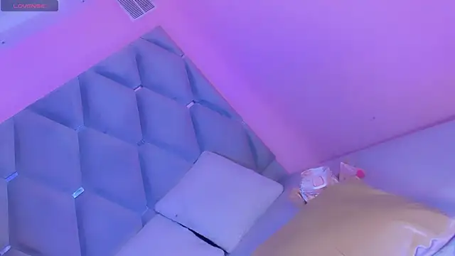 Daniiela Ember online show from April 1, 10:16 am