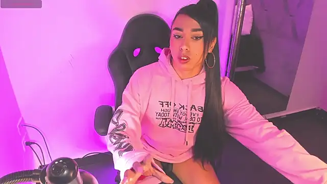 Daniiela Ember online show from April 13, 11:48 am