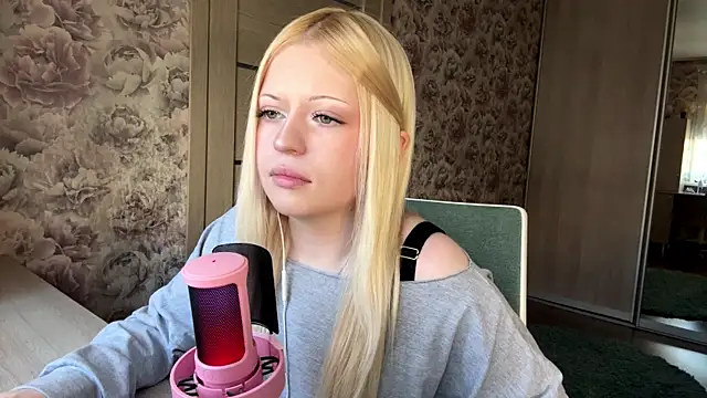 JeneeBIanks online show from March 22, 12:08 pm