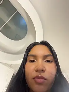 Snapshot of gisell_miller chatting on March 13, 11:00 pm gisell miller online show from March 13, 11:00 pm