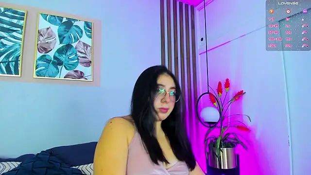 mia wills  online show from March 19, 4:44 pm