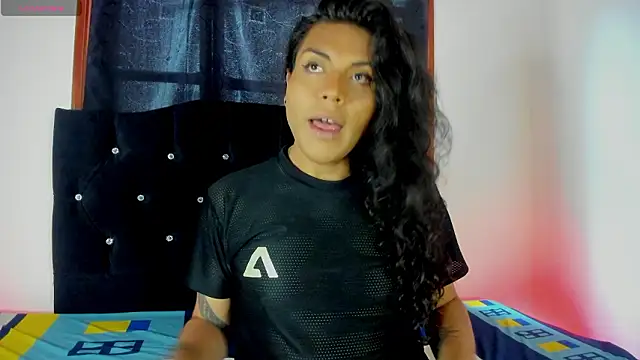 Jess Hoffman online show from March 18, 2:42 pm