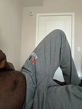 makeherfeelg online show from March 26, 1:06 pm