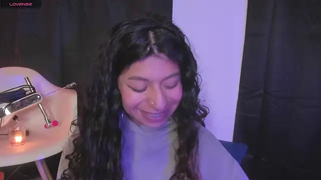 MilyFerrer online show from May 15, 4:52 am