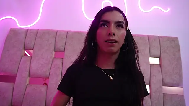 Fernanda thail  online show from March 17, 3:55 am