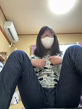 Snapshot of nana_ayu4696 chatting on March 1, 10:45 pm nana ayu4696 online show from March 1, 10:45 pm