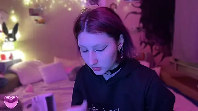 Snapshot of VelvetLiquorrr chatting on February 24, 4:10 am VelvetLiquorrr online show from February 24, 4:10 am