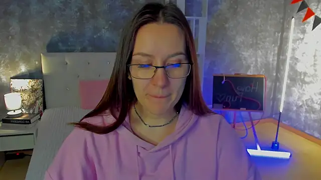 Snapshot of asti_bubbles chatting on April 21, 1:42 am asti bubbles online show from April 21, 1:42 am