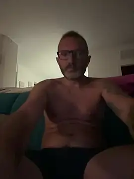 Snapshot of ivandotato23 chatting on August 2, 8:51 pm ivandotato23 online show from August 2, 8:51 pm