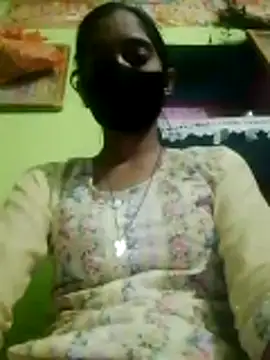 wifedesi7050 online show from March 25, 4:57 pm