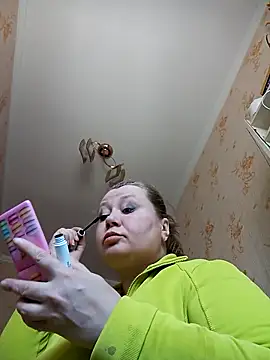 Snapshot of KiraStanton chatting on February 22, 9:41 am KiraStanton online show from February 22, 9:41 am