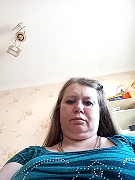 KiraStanton online show from April 4, 7:28 am