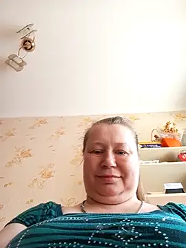 KiraStanton online show from May 8, 11:37 am