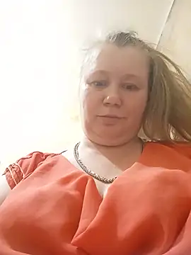 KiraStanton online show from May 22, 6:46 pm