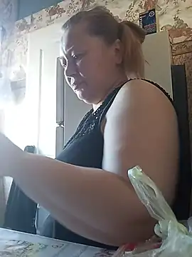 KiraStanton online show from May 24, 12:32 pm