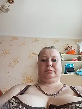 Snapshot of KiraStanton chatting on June 25, 12:31 pm KiraStanton online show from June 25, 12:31 pm