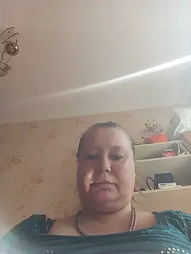 Snapshot of KiraStanton chatting on July 7, 1:37 pm KiraStanton online show from July 7, 1:37 pm