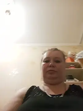Snapshot of KiraStanton chatting on July 14, 6:02 pm KiraStanton online show from July 14, 6:02 pm