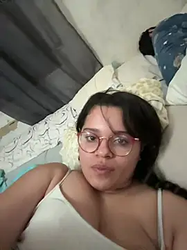 Snapshot of andrea2411 chatting on March 1, 10:56 pm andrea2411 online show from March 1, 10:56 pm