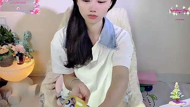 okyssa online show from June 9, 3:40 am