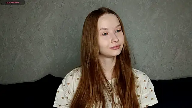 Snapshot of LeslieShay chatting on February 21, 5:14 pm LeslieShay online show from February 21, 5:14 pm