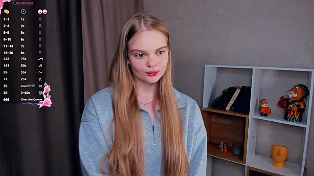 EtsukoStaples online show from February 23, 1:41 pm