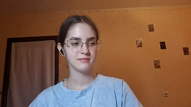 Katelemon online show from May 27, 1:19 pm