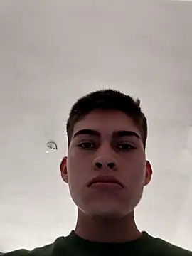 Snapshot of bbluchito chatting on February 20, 4:07 pm bbluchito online show from February 20, 4:07 pm