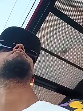 kaloumario online show from March 31, 10:10 pm