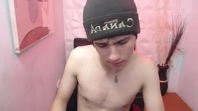 Stich 23 online show from March 7, 1:52 pm