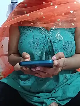 Snapshot of Queenlipx chatting on February 28, 3:35 pm Queenlipx online show from February 28, 3:35 pm