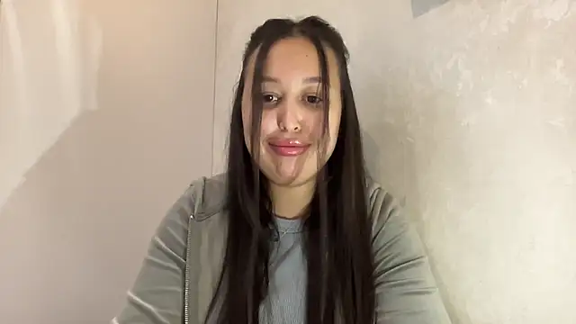 Snapshot of Dana_005 chatting on March 8, 8:23 pm Dana 005 online show from March 8, 8:23 pm