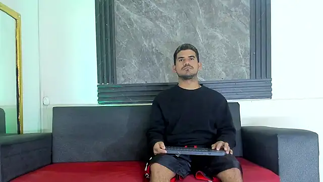 Latins on fire online show from April 8, 11:43 am