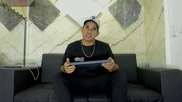 Latins on fire online show from May 21, 11:39 am