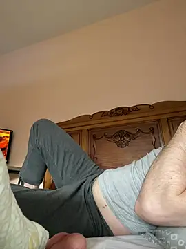 Snapshot of bebyzor chatting on March 1, 2:08 pm bebyzor online show from March 1, 2:08 pm