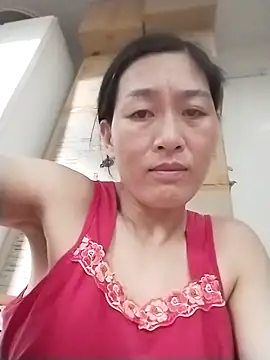 lris-Beauty77 online show from April 8, 3:23 pm