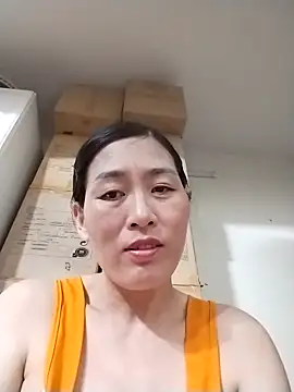 Snapshot of lris-Beauty77 chatting on April 27, 2:48 pm lris-Beauty77 online show from April 27, 2:48 pm