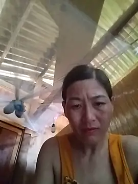 Snapshot of lris-Beauty77 chatting on May 30, 10:12 am lris-Beauty77 online show from May 30, 10:12 am