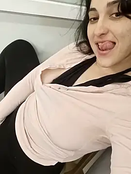 Snapshot of lagatitacantabra chatting on March 4, 2:17 am lagatitacantabra online show from March 4, 2:17 am