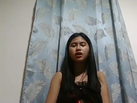 Snapshot of pretty_sexy_girl18 chatting on February 22, 1:09 pm pretty sexy girl18 online show from February 22, 1:09 pm