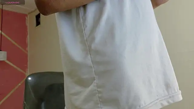 Snapshot of cristal-49 chatting on February 22, 12:47 pm cristal-49 online show from February 22, 12:47 pm