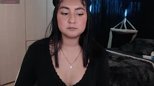 Snapshot of zakura_ania chatting on March 1, 10:45 pm zakura ania online show from March 1, 10:45 pm